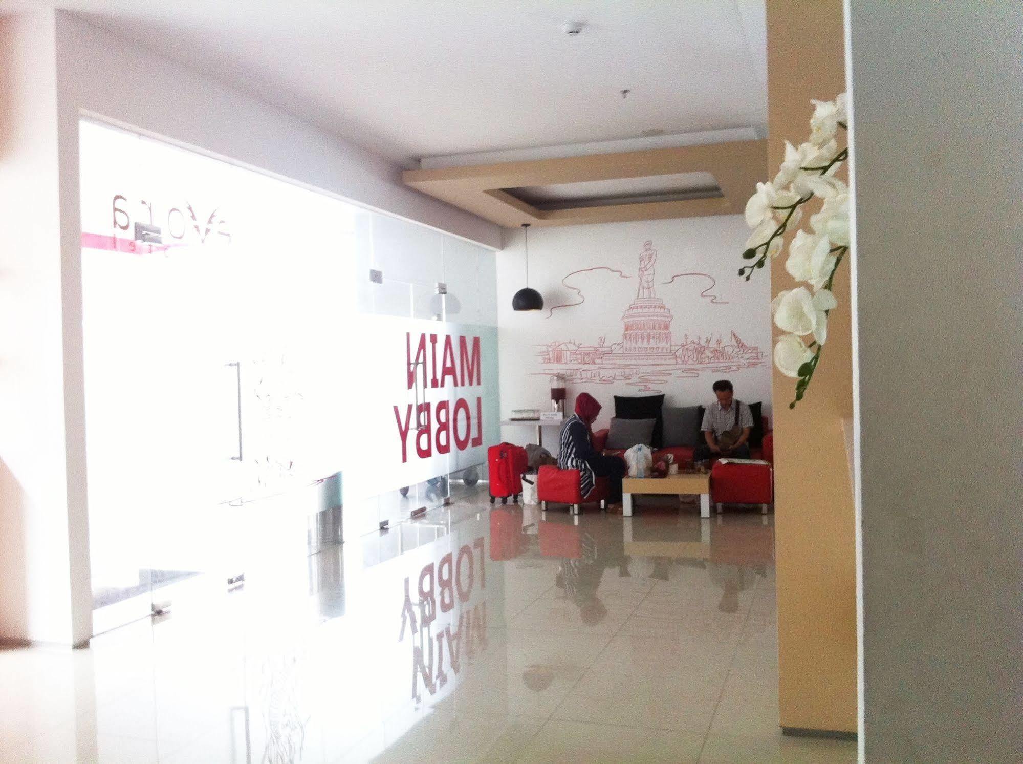 Evora Hotel Surabaya Luaran gambar